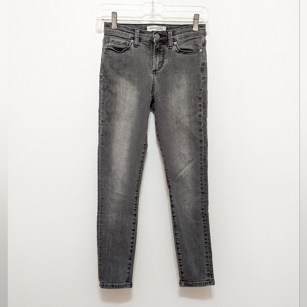 🩶 Banana Republic Gray Skinny Jeans